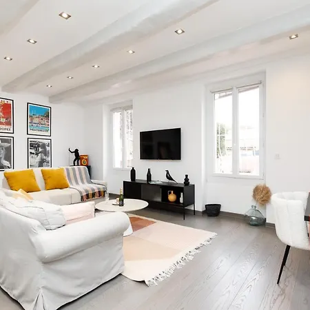 Apartment Ginabelayourhosthelper *